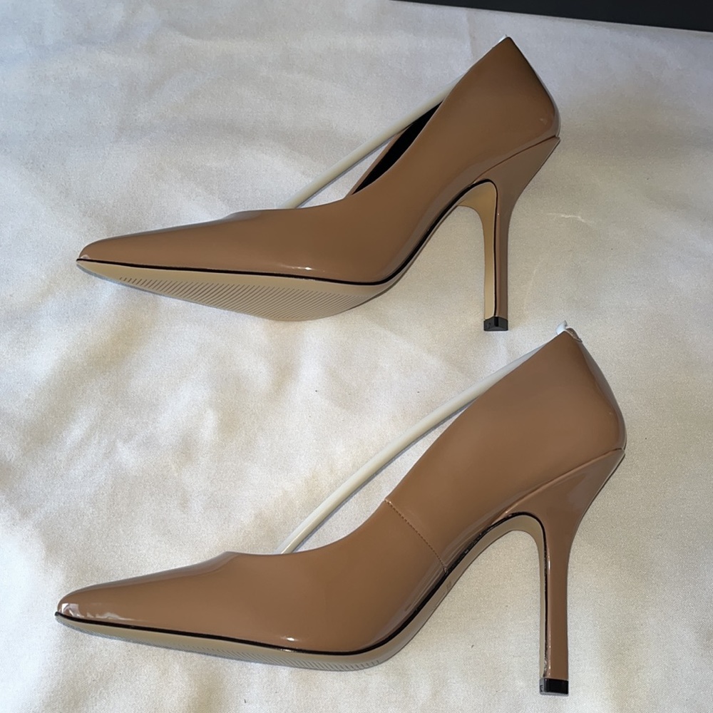 New! Marc Fisher LTD Everly Pointed Toe Pump Size 7 Tan NIB Retail $140 - Picture 6 of 14